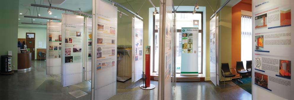 Informační středisko v Praze. Zahraniční spolupráce V každé zemi využívající zdroje ionizujícího záření je nutné uspokojivě řešit problém nakládání s radioaktivními odpady.