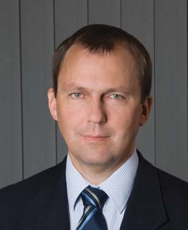 Ing. Vítězslav Duda, MBA, ředitel ÚVODNÍ SLOVO ŘEDITELE V roce 2008, obdobně jako v předchozích letech, plnila SÚRAO své poslání a zajišťovala bezpečné ukládání nízko a středněaktivních odpadů v