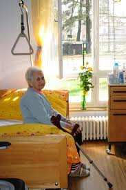10 nejčastěji užívaných léků u seniorů (mezinárodní studie Shelter 2009-2011) 1. Laxativa 42% 2. Antiulceroza 41% 3. Antiagregancia 38% 4.