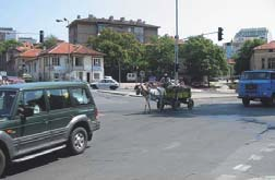 Reklamně prezentační systém VENKOVNÍ VLAJKA umístěný Na Příkopech, Praha 1 V roce 2003 byla realizována v Bulharsku
