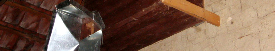 Pro sovu pálenou je vhodná prostorná hnízdní budka s rozměry 100 x 60 x 50 cm (d x š x v). Budka je rozdělena na dvě části vnitřní přepážkou.