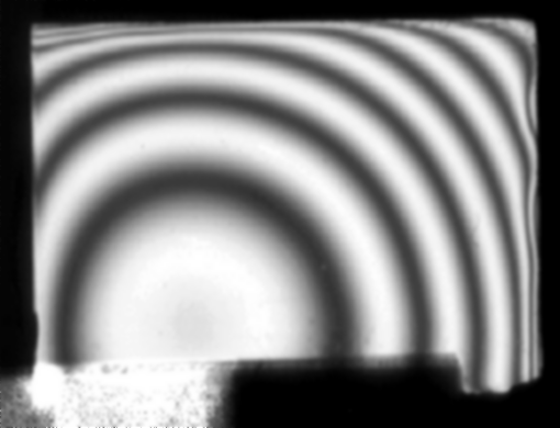 Obr. 3 Obraz vzorku tenké vrstvy pro vlnovou délku λ = 589 nm laserového svazku.