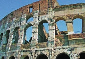 ITÁLIE 16 A27 Řím, věčné město Řím, živoucí galerie architektury a umění od antiky po současnost. Byl metropolí císařství a dodnes je sídlem papežů, městem umělců a oblíbenou destinací turistů. *17.4.