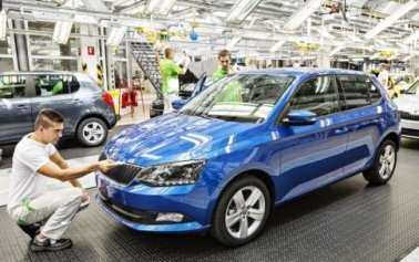 2016 Setkání v závodě předního výrobce osobních automobilů, v centru výroby a technického vývoje značky ŠKODA Tematický seminář: Týmová práce a koučování při týmové práci Proč týmová práce?