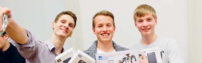 Robot studentů hodonínské průmyslovky překvapil v tvrdém souboji Programování na Střední škole průmyslové a umělecké v Hodoníně je na top úrovni.