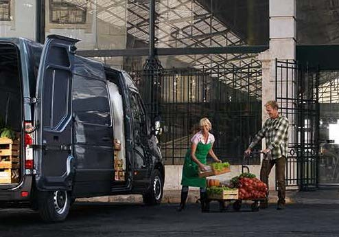 Uzavřené dodávky Opel Movano. Snadno přístupný prostor stvořený pro tvrdou práci tento popis se výborně hodí pro všechny uzavřené dodávky Opel Movano.