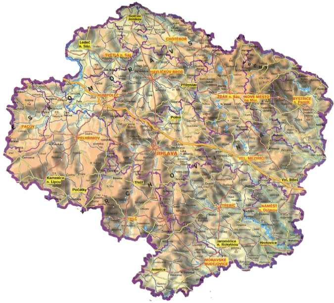 Jedná se o pátý největší kraj s rozlohou 6 796 km 2. Paradoxně je to však také třetí nejméně lidnatý s počtem 509 475 obyvatel, čemuž odpovídá hustotou zalidnění 75 obyvatel na km 2. Mapa 1: Okresy 2.