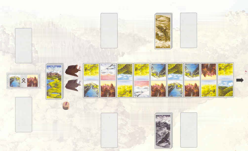 PŘÍPRAVA Zamíchejte karty krajiny lícem dolů a vyložte devět karet lícem nahoru mezi oba hráče, jak je znázorněno níže. Karty představují dvě letové cesty, jednu pro každého havrana.