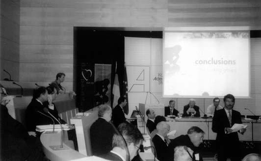 27 EPP-ED a budoucnost Evropy: zpráva o konferenci European Ideas Network PETRA KUCHYŇKOVÁ Ve dnech 9. 11.