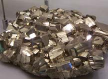 kontaminace kovy pyrit je nejrozšířenější a nejčastější sulfidický minerál vyskytuje se téměř ve všech typech geologických prostředích (různé typy rudních ložisek, uhlí, atd.