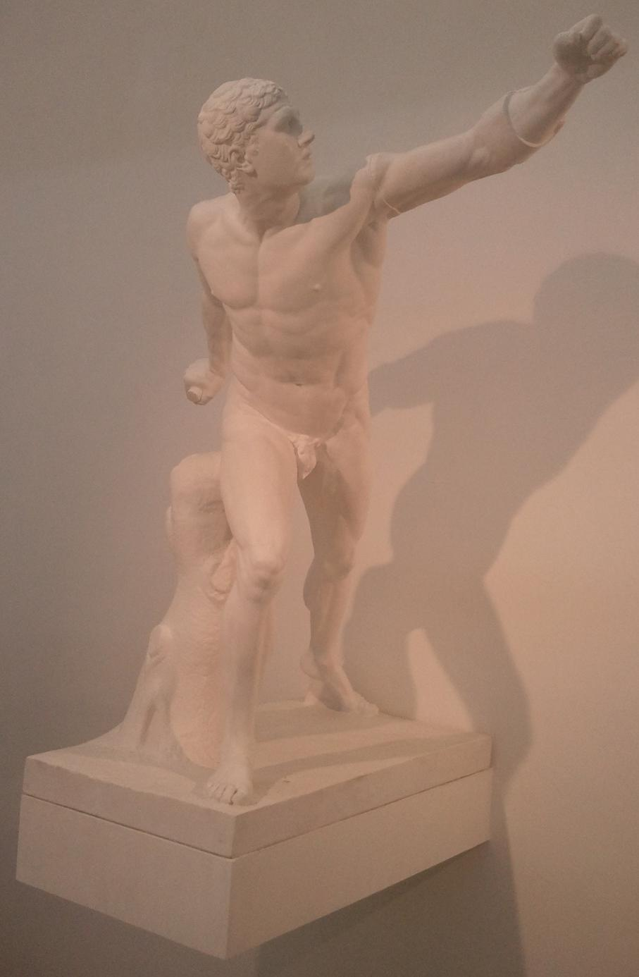 II. Bojovník Borghese (tzv. gladiátor Borghese) Paris, Musée du Louvre, Ma 527. Mramor, v. 1,99 m. Nalezeno na zač. 17. st. na území přímořského města Anzio (ant.