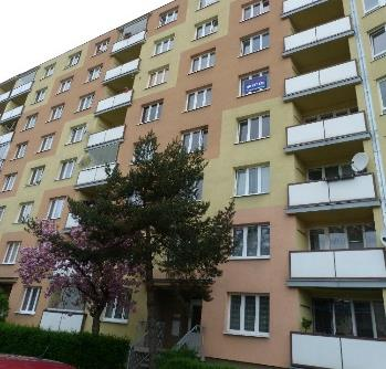 S t r á n k a 5 POROVNÁVACÍ METODA Hodnotící znaky výčet a popis Redukce pramene ceny zohledňuje případné cenové rozdíly způsobené datem smluvního vztahu, nebo důvěryhodností zdroje informace Poloha