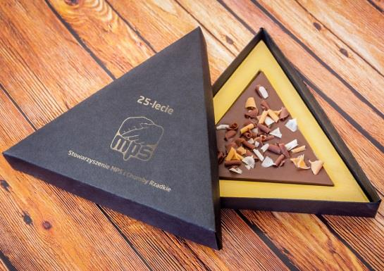 21.72 Čokoládový sob 170g Delikátna belgická čokoláda so sobom, posypaná s cukrovou dekoráciou a sušeným