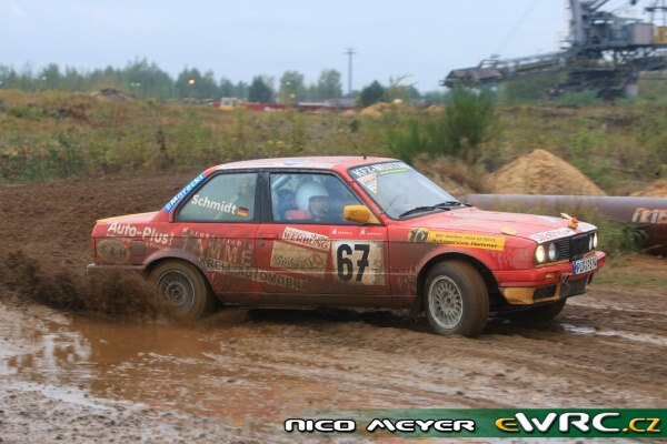 Žádná z posádek přihlášených do třídy 2 nedokončila Lausitz Rally a jak Teichmann jun.