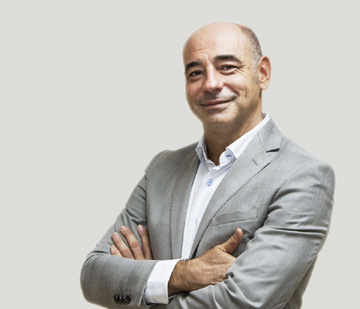 La ville, le pays, les gens et le business sont merveilleux. L environnement est simple, il propose la maturité du marché et l envie de faire des choses.