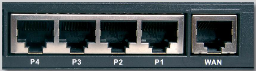 OPTIK Postup inštalácie IP brány pre službu OPTIK 1. Pripojte priložený sieťový adaptér do konektora DC 9V a zasuňte adaptér do napájacej zásuvky 230V.