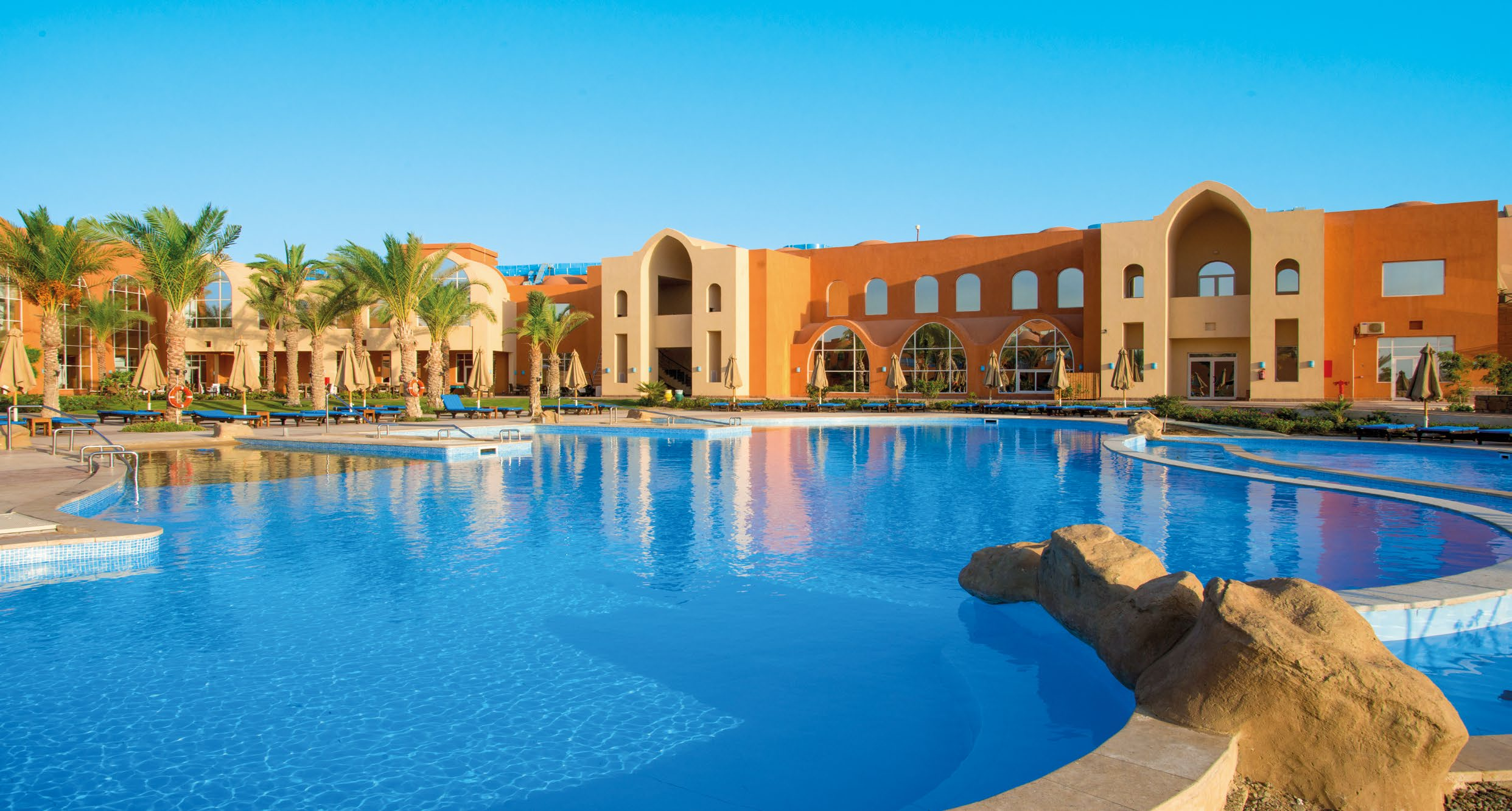 6 EGYPT ~ MARSA ALAM novinka pre leto 2017 cenový hit nové novinka v ponuke priamo na pláži od 416 HOTEL Novotel Marsa Alam www.accorhotels.com/gb/hotel-8541-novotel-marsa-alam/index.