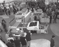 DRUPA 2008 Svět tisku 11/2007 26 Finishing pro každého V letech následujících po DRUPĚ 2004 celosvětově vzrůstaly požadavky na další rychlý rozvoj technik povrchového zušlechťování a dokončujícího