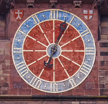 UTB ve Zlíně, Fakulta multimediálních komunikací 30 Obr. 29. Věžní hodiny na katedrále v německém městě Freiburg postavené v pol. 13. století s jednou ručičkou Obr. 30. Dvacetičtyřhodinový číselník na Pražském orloji 2.