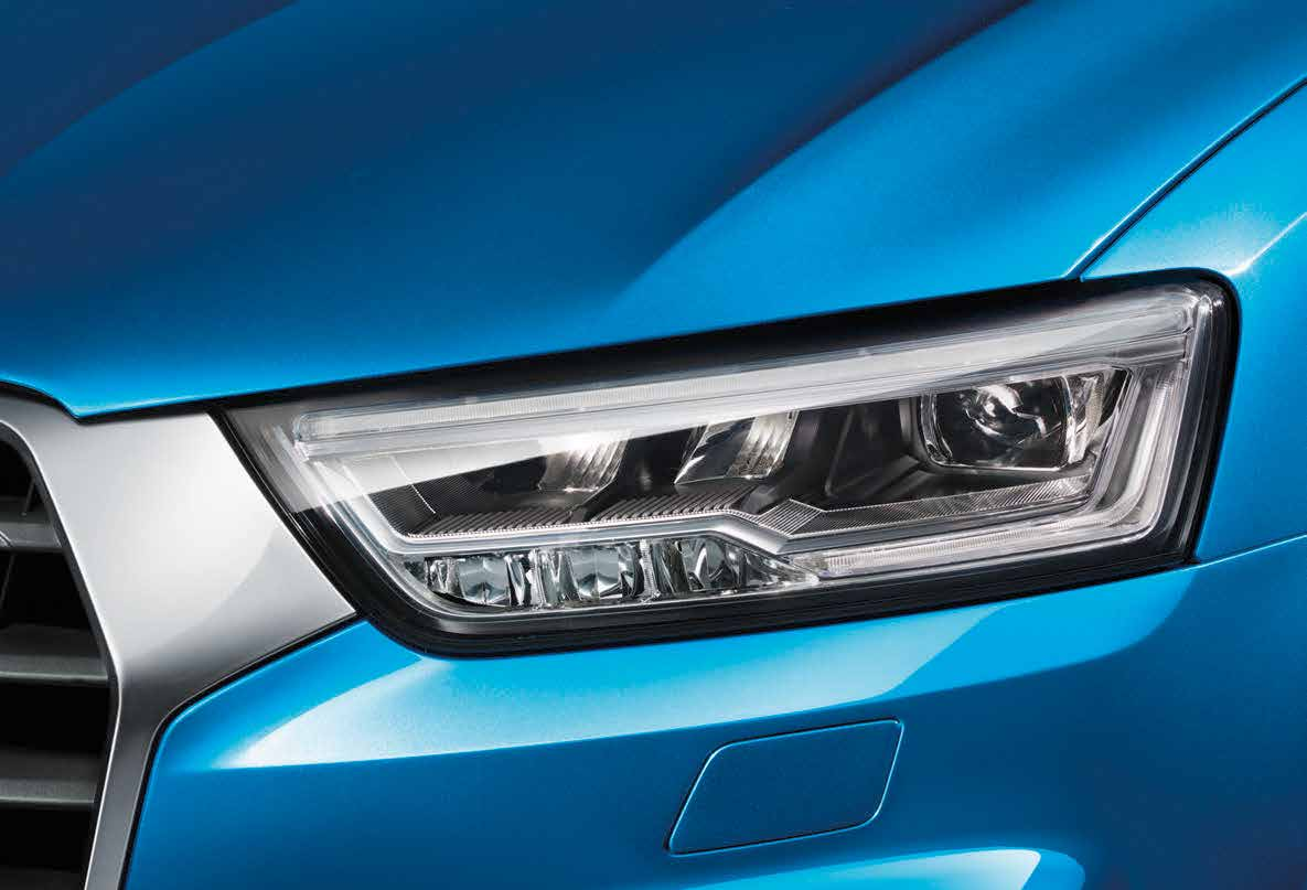 LED světlomety Záblesk světla. LED světlomety. Moderní LED technologie excelentně osvětlující silnici. LED světlomety Audi (dodávané na přání) mají barvu světla, která neunavuje oči.