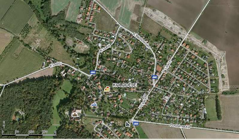 V současné době (k 30.6.2009) uvádí ČSÚ v obci 1239 obyvatel. Denní množství přiváděných odpadních vod je kolem 300 m 3 /den.