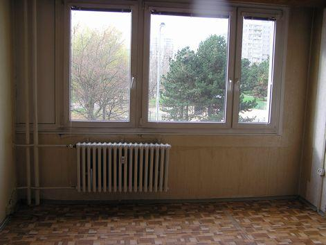 ZNALECKÝ POSUDEK č. 543-85/2015 o obvyklé ceně nemovité věci - bytové jednotky číslo 1356/1, nacházející se ve 2.
