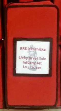 Protišoková skrinka M*(6)Resuscit lekáčnička N Resuscit lekáčnička ks 01. alkoholový gél/dezinfekcia rúk 1 02. rukavice (páry) 3 03. škrtidlo gumové (alternatíva škrtidlo BOA) 1 04.