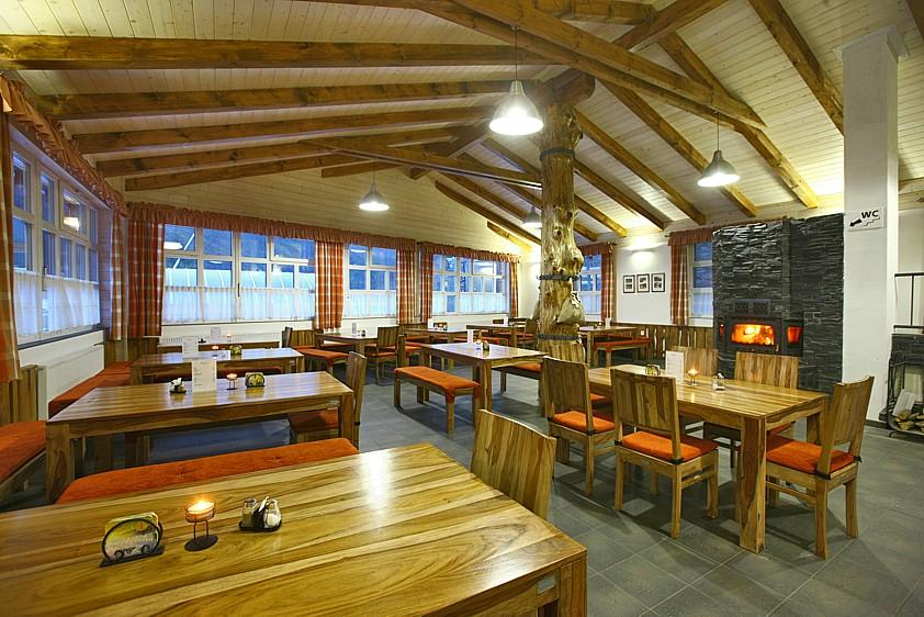 Vlastní volnočasový Park sportu Hrubá Voda Restaurace bobovka v