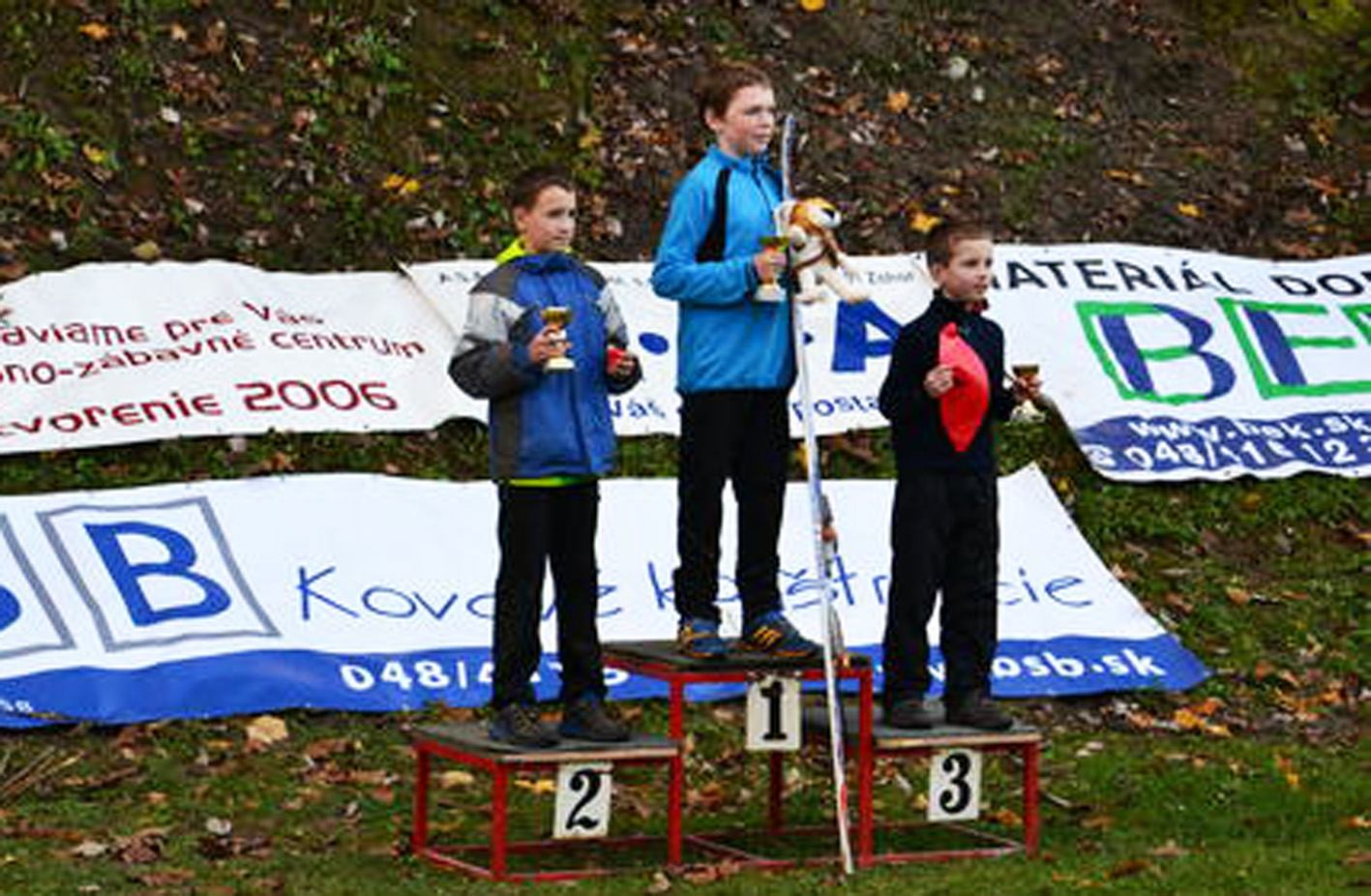 SZURMANOVÁ61,5 b., 6+10p m). Vyhlášení mladších žáků: 2. Matěj Drbohlav, 1. Jiří Pokorný a 3.