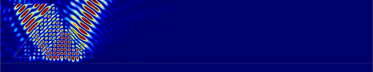 6.2. VÝSLEDKY SIMULACÍ 45 Obrázek 6.4: Výsledky z monitoru sledujícího elektrickou intenzitu z celé oblasti simulace pro vlnu s TE polarizací dopadající pod úhlem 30.