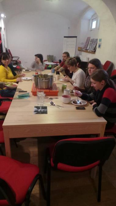 prosinec 2015 Celková výše prostředků určená dotačními rozhodnutími ze ZRS ČR na projekt na celou dobu realizace: Projekt je realizován za podpory MŠMT.