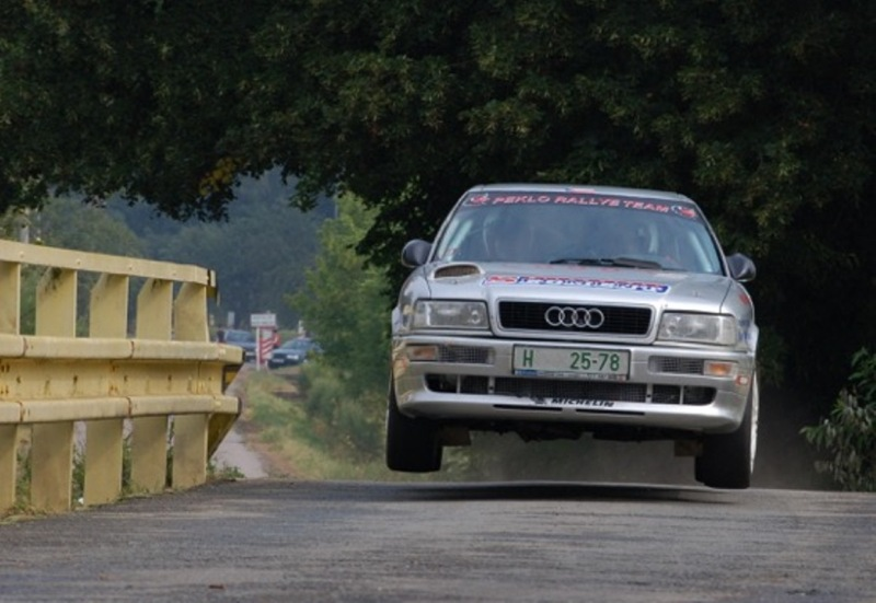 Po pár společných startech, kdy Martin jako mladší ze sourozenců přijal roli spolujezdce se každý vydal vlastní cestou v rallysportu.