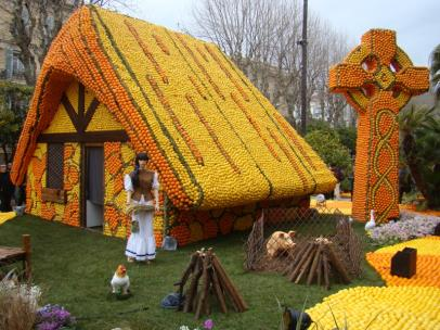 Karneval v Nice kvetinový sprievod, najslávnejšia udalosť na Riviére. 5. deň: Slávnosť citrusov v Mentone, popoludňajší odchod, tranzit cez Taliansko, nočným vlakom do Rakúska (miestenka). 6.