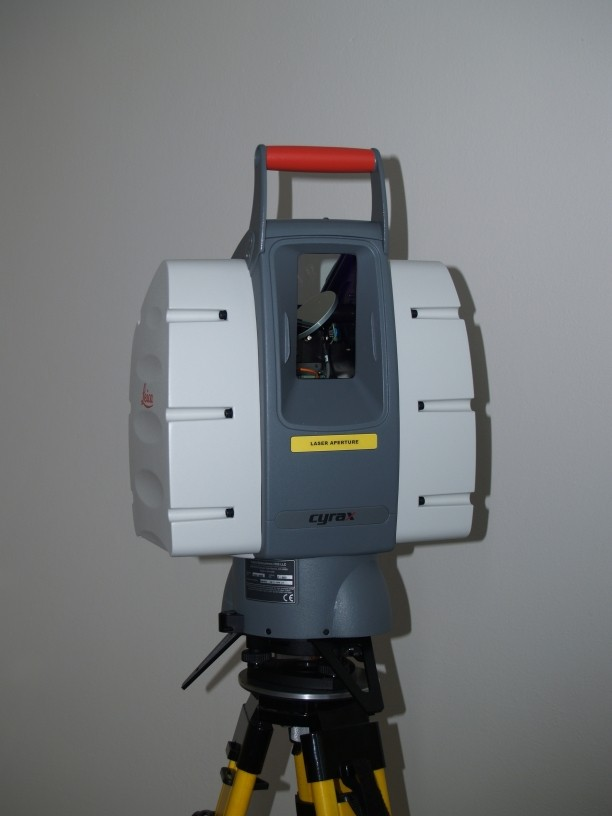 3.1.1 Přístroj Leica HDS 3000 Leica HDS 3000 (Obr.3), 3D laserový skener, je vlajkovou lodí HDS rodiny produktů firmy Leica.