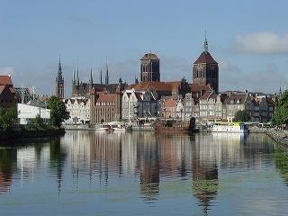Navštívime tiež vznešené historické mesto Gdaňsk, prehliadneme si najväčší a najznámejší hrad Poľska - Malbork a zastavíme sa aj na móle v Sopotoch. Rámcový program: Termín zájazdu: 10. 15. 07.