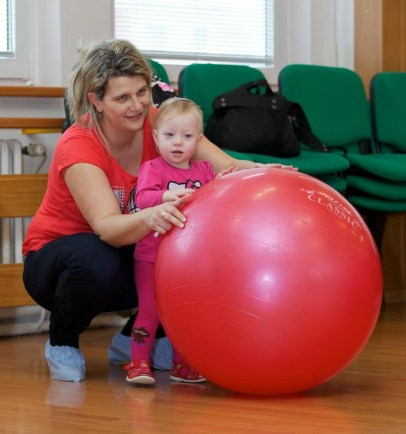 Mateřské centrum -10-letá tradice činnosti mateřského centra při SVČ Most - podpora prorodinné politiky aktivity