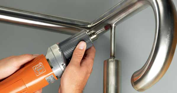 AHSI 636 C Príslušenstvo Kufor na náradie Plast, 450 310 135 mm Plastová škatuľka Upínací tŕň pre brúsne kotúče. Priama brúska pre kefovanie a leštenie so stabilnými otáčkami.