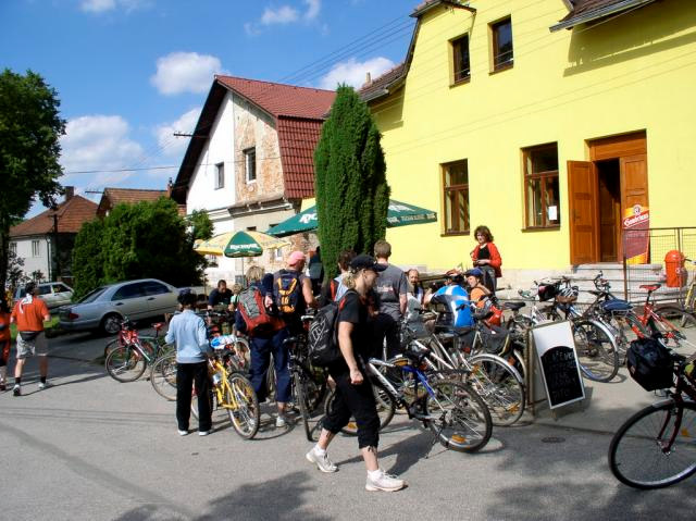 Okolo Orebu V kvtnu probhl devátý roník cyklistického putování Okolo Orebu.