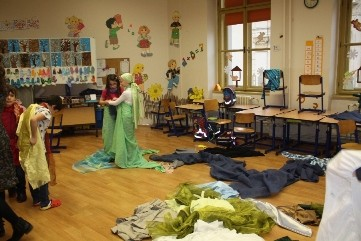 vzduch. Nad těmito tématy žáci společně pracovali ve skupinách, kam se sami zapsali.