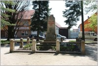 světové války Památník 49 55'8.33"N 15 33'19.73"E Osada Licoměřice tvoří správní celek s obcí Lipovec. V roce 1944 zde bojovala jedna ze základen partyzánské skupiny Mistr Jan Hus.