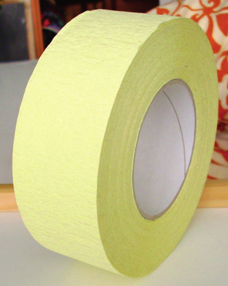 vysoce krepovaná páska Popis: Přilnavá vrstva přírodního kaučuku na velmi pružném a poddajném krepovém papírovém nosiči.