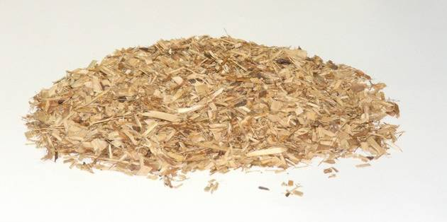 hmotnost, což je důvod potřeby následné komprimace na brikety a pelety, aby se zvýšila sypná neboli objemová hmotnost biopaliva. Tab.
