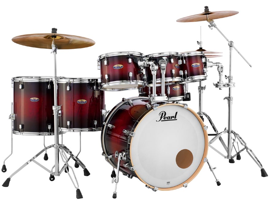 Set obsahuje sadu hardwaru řady 830 (hh stojan, stojan na snare, 2x stojan na činel) a pedál řady 930 - Demonator.