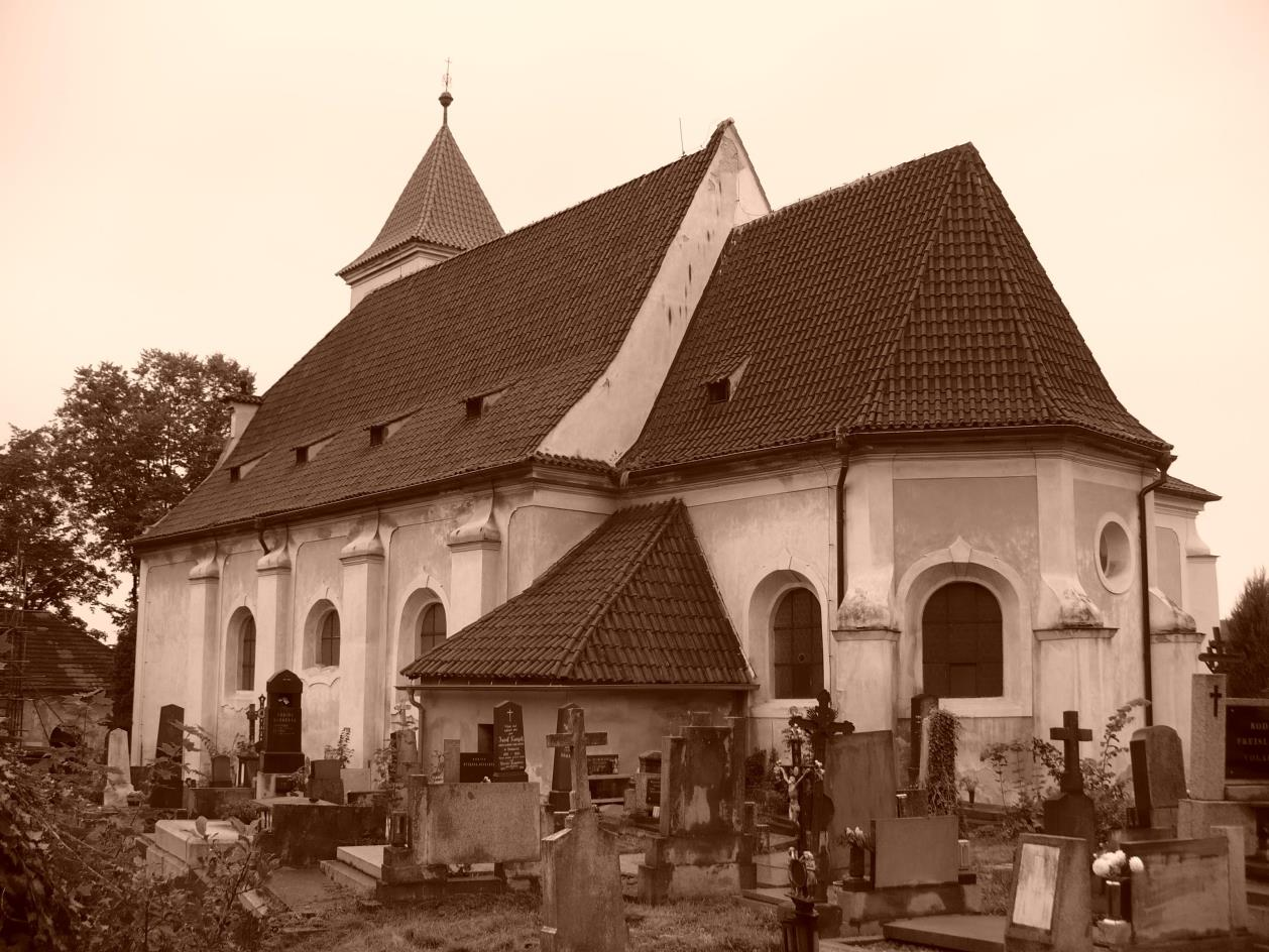 Obrázek 22 - Strakonice, bývalý farní kostel osady Lom zasvěcený sv.