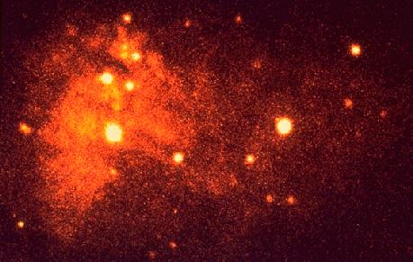 ROSAT LMC X-1: Vážný kandidát na černou díru ve Velkém Magellanově mračnu. Jde o silný rentgenový zdroj pocházející z dvojhvězdy.
