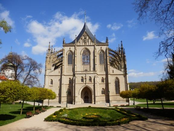 Obrázek 2: Chrám sv. Barbory Zdroj: Vlastní fotografie 3.1.2. České muzeum stříbra Hrádek, Tylův památník, Kamenný dům Na Hrádku se dnes nachází sídlo Českého muzea stříbra v Kutné Hoře.