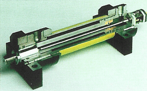 Přímočaré hydromotory Přímočaré hydromotory se velmi často uplatňují v automatizaci výroby. Vzhledem k přenášenému výkonu mají malé rozměry i hmotnost.