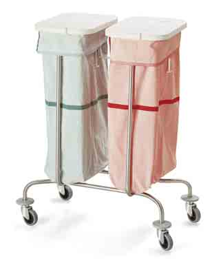 CARRELLI RACCOGLITORI I carrelli sono realizzati in tubo dʼacciaio inox satinato AISI 304. La struttura garantisce solidità, funzionalità e lʼaccurato design li rende adatti a qualsiasi ambiente.