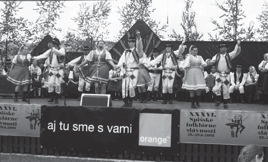 Od roku 1988 do roku 1993 súbor pracuje pod vedením zakladateľky a choreografky p. Cirbusovej. V roku 1993 sa choreografmi stávajú ofia Jenčová a Jozef Galdun. V roku 199 ich vystriedal Ondrej Ondzik.