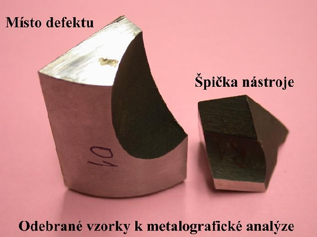 Z nástroje byly odebrány vzorky k metalografické analýze tak, aby bylo možné posoudit strukturní